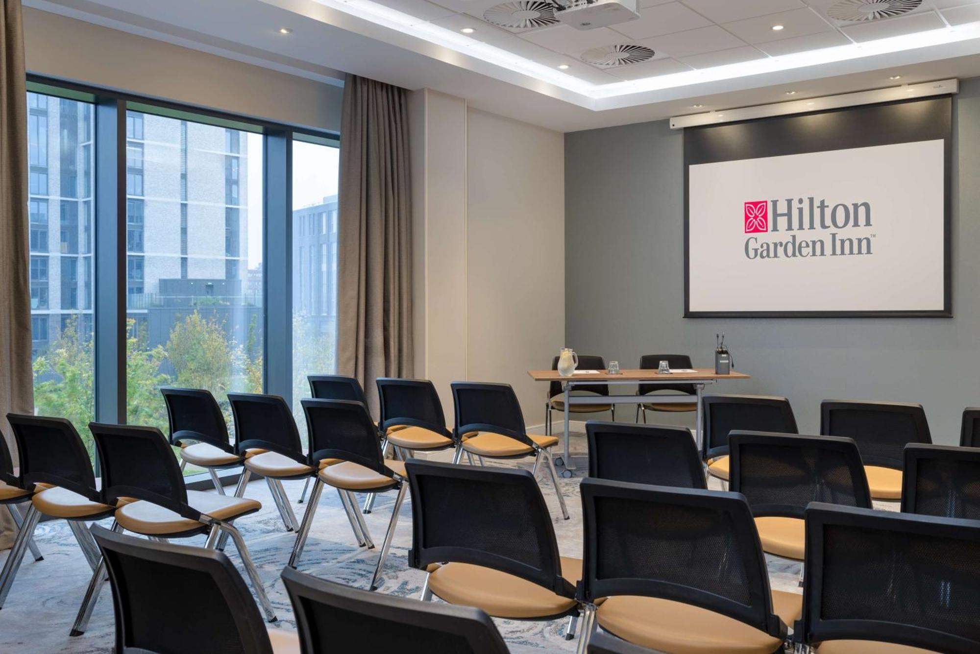 Hilton Garden Inn Stoke On Trent Exteriör bild